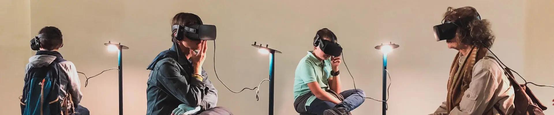 Witness-the-evolving-journey-of-Augmented-Reality-from-history-to-present-Banner